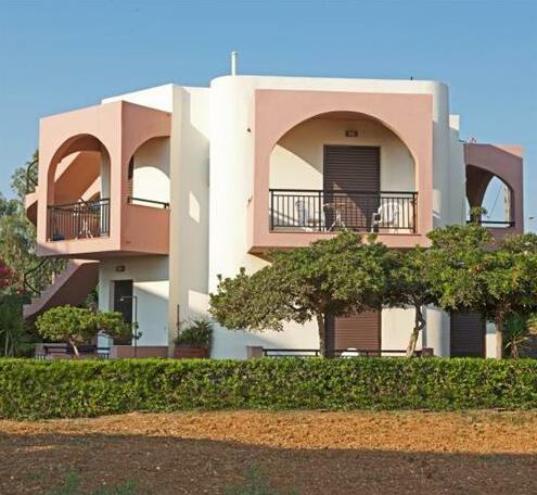 Akti Apartments Stavromenos
