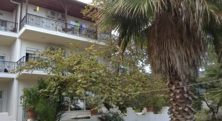 Beles Beach - Photo3