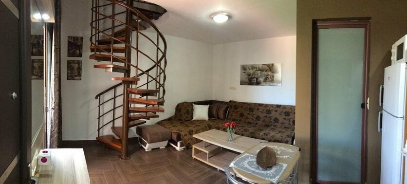 Palmyra Studios - Photo2