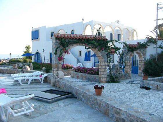 Blue Beach Villas Apartments - Photo5