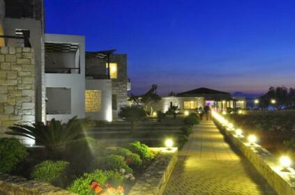 Kavos Beach Apartments & Studios