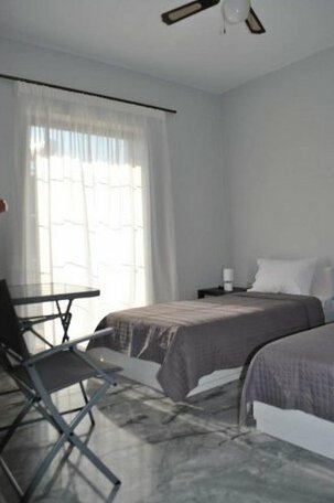 Avli Cosy Rooms - Photo2