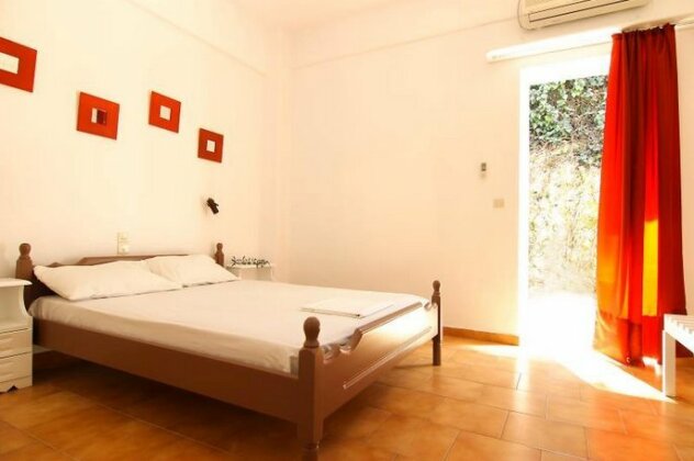 Kelly Apartments - Photo2