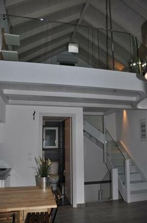 Annika Deluxe Apartments - Photo2