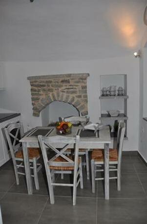 Annika Deluxe Apartments - Photo5