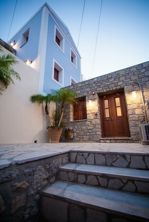 Kaminos Village