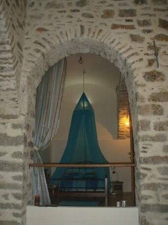 Lamar Symi - Photo3