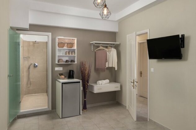 Maravelia Apartments - 1 - Photo3