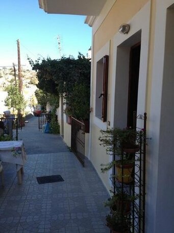 Nikos and Eva Studios - Photo3