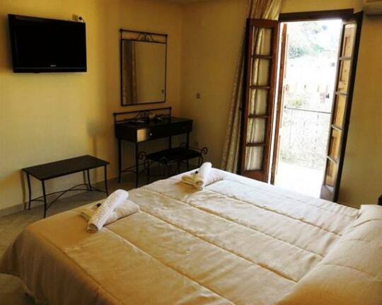 Opera House Hotel Symi - Photo4