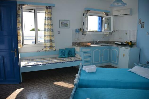 Dora's Studios & Apartments - Photo2