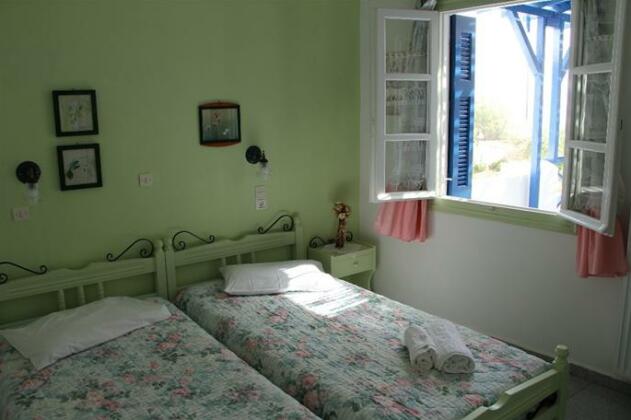 Dora's Studios & Apartments - Photo4