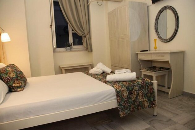 Fiera Guesthouse - Photo4