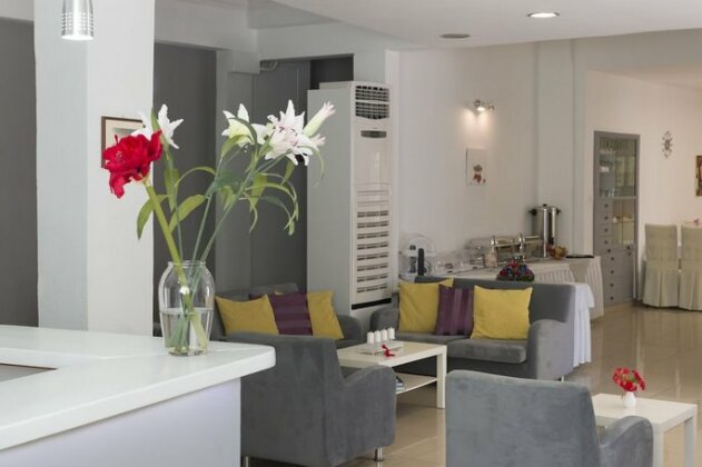 Francoise Hotel - Photo5