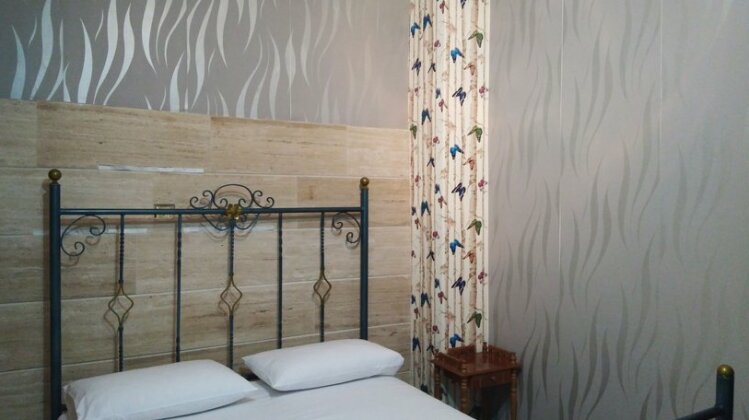 Ground Floor Apartment in Ermoupolis - Photo2
