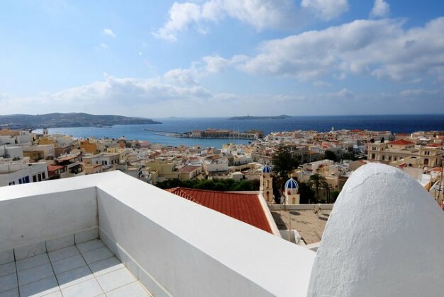 Hotel Omiros Ermoupoli - Photo4