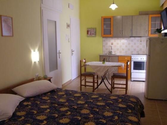Konstantza Studios and Apartments - Photo2