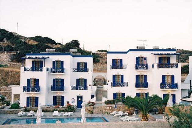 Remvi Syros - Photo2