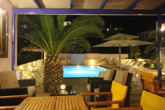Remvi Syros - Photo5