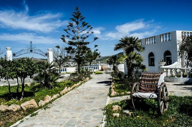 Villa Roussa Syros