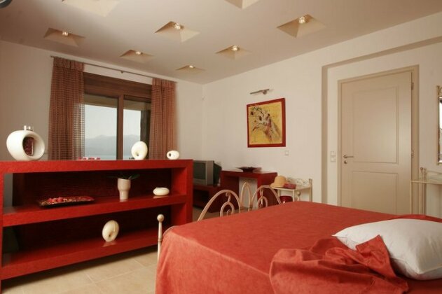 Caneva Luxury Villa - Photo3