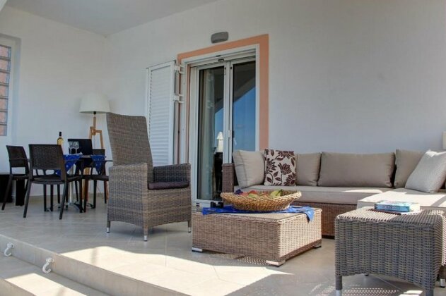 Epsilon III - Photo2