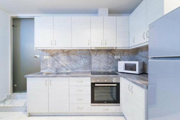 Eridon Suites - Photo5