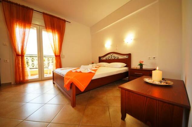 Iraklis Hotel - Photo3