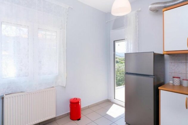 Kalliston Beach Apartments - Photo5