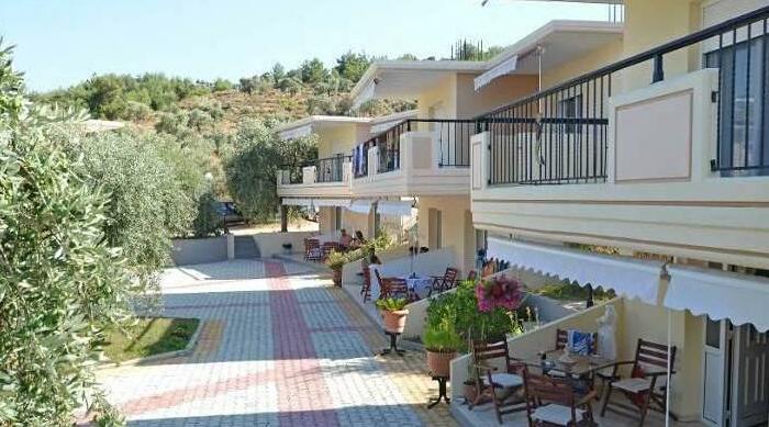 Mythos Bungalows - Photo3