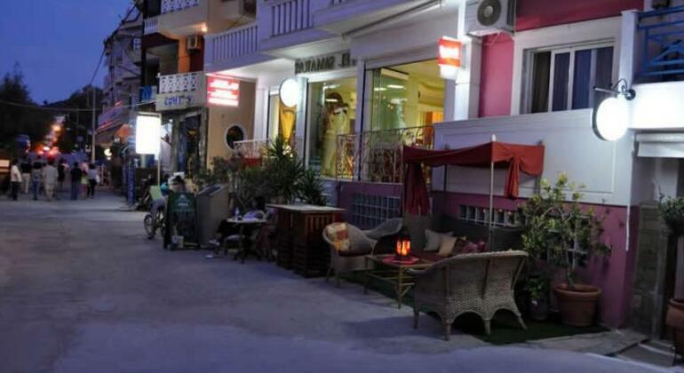 Samaras Beach - Photo4
