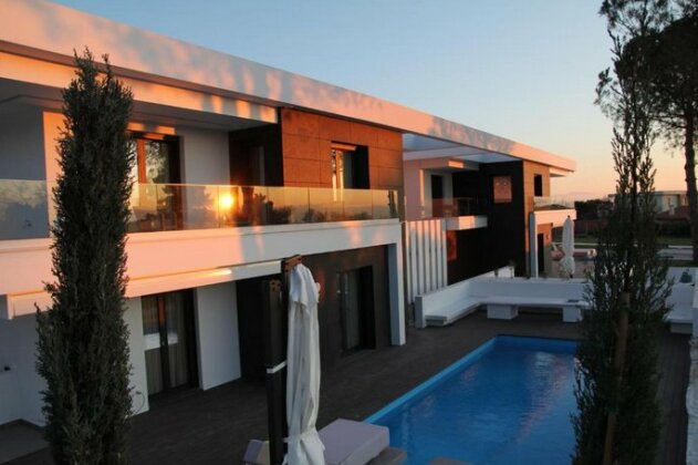 Luxury relaxing villas panorama - Photo2
