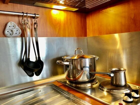 Konstantina's grey studio SKG - Photo4