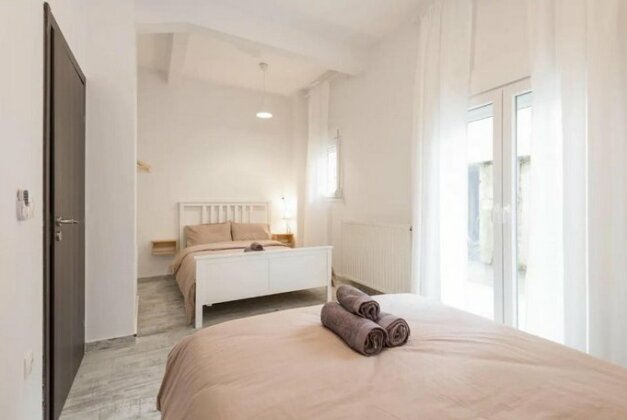 Saint Dimitrios Central Apartment 100sqm - Photo3
