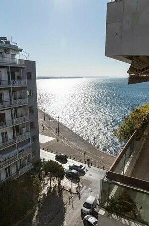 Thessaloniki Seaside Apartment A&B