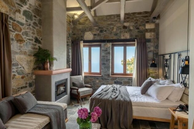 Adama Guesthouses - Photo2
