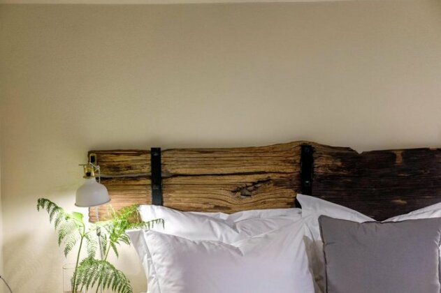 Adama Guesthouses - Photo5