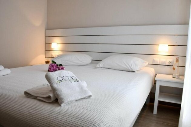 Akro Rooms - Photo2