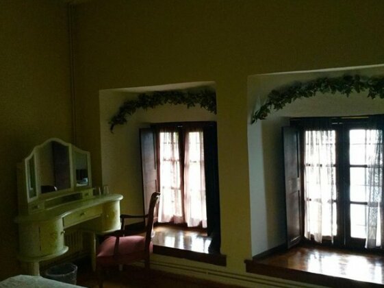 Alchemist - Photo5