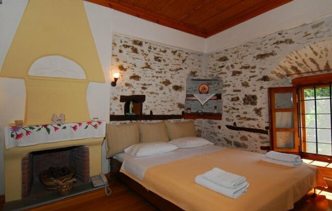 Archontiko Iatridis - Photo5