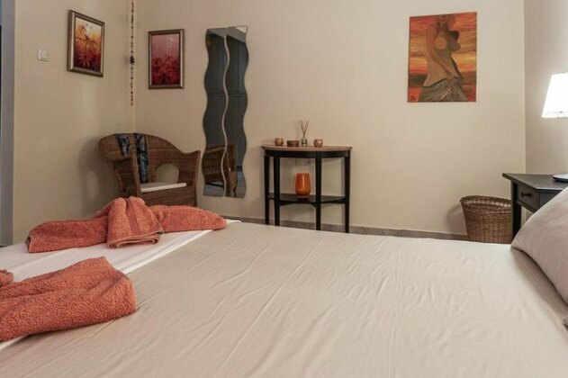 Chiron Residence - Photo3