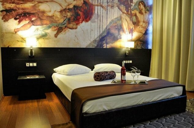 Gallery Art Hotel - Photo2