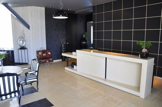 Gallery Art Hotel - Photo4