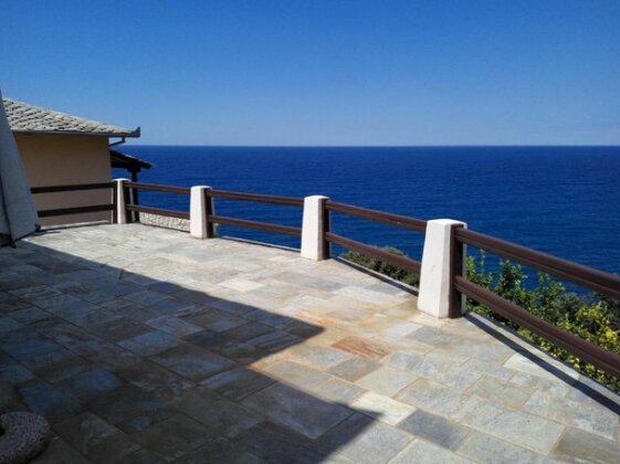 Lykourgos Pilio - Photo2