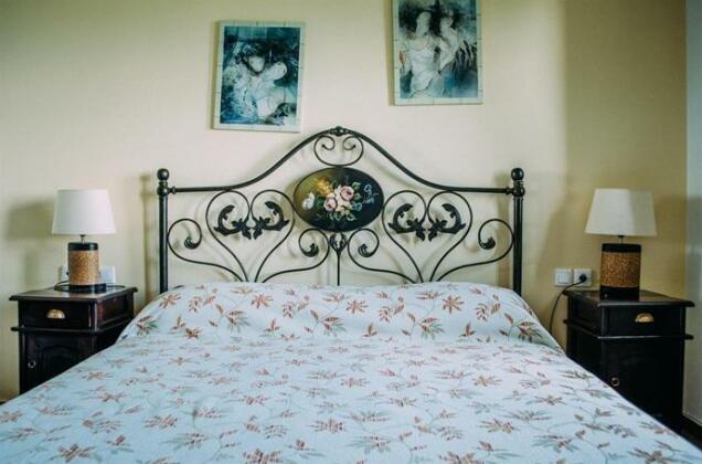 Manolies - Photo3