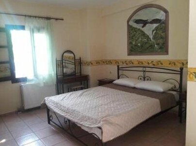 Niriides Apartment - Photo4