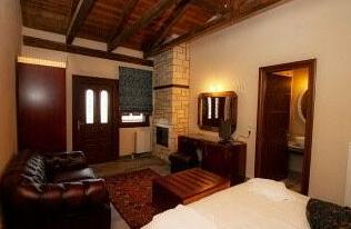 Oreiades Inn - Photo3