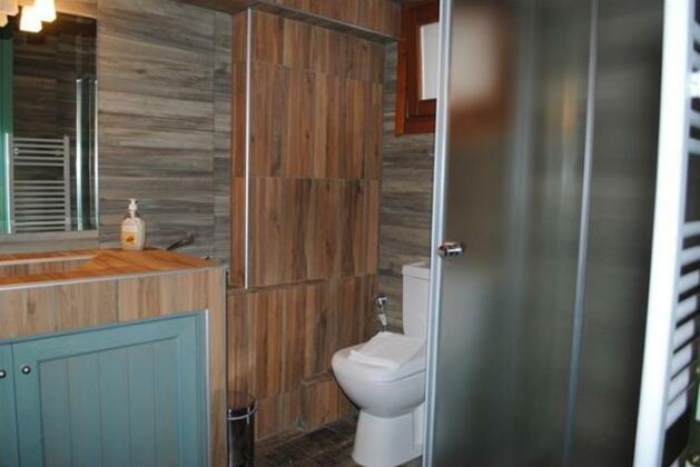 Oreiades Suites - Photo2