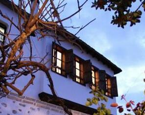 Tis Marios - Photo3