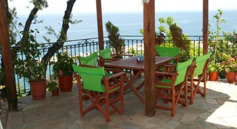 To Limanaki - Photo3
